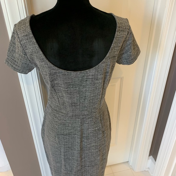 Banana Republic scoop neck office dress - Picture 2 of 8